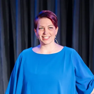 Nicole Schneider-Grain